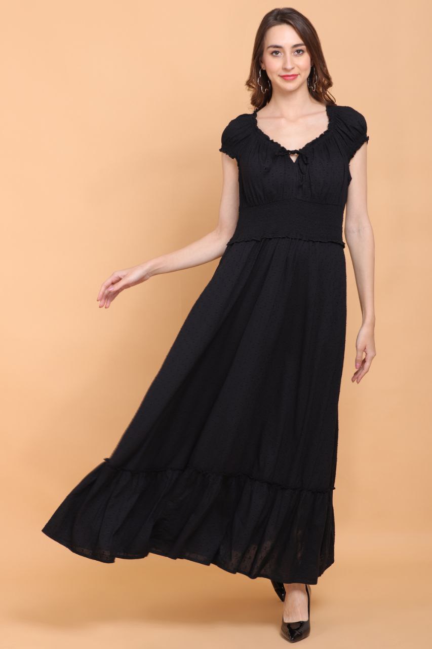 Elegant Plus-Size Black Maxi Dress