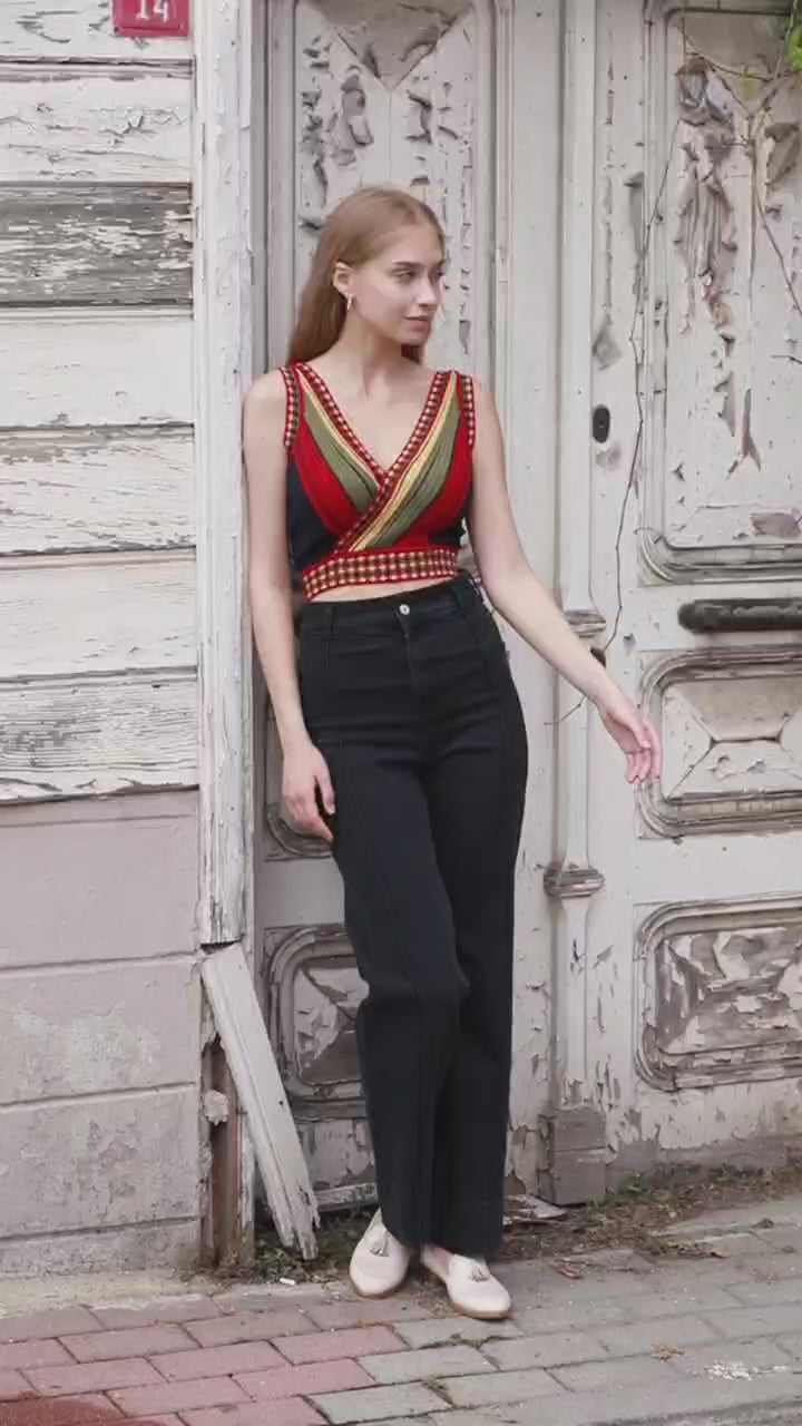 Women’s Sleeveless Crop Top