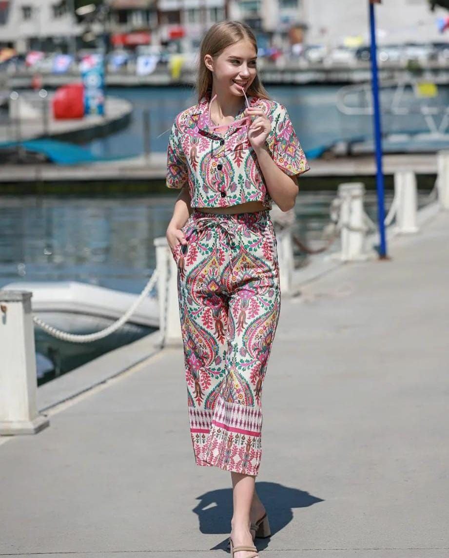 Women’s High Waist Straight Fit Trousers